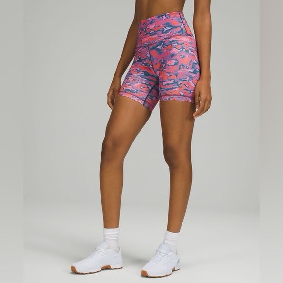 lululemon athletica Pants - Wunder Train High-Rise Short Chroma Clash Multi 4 great condition smoke pet free